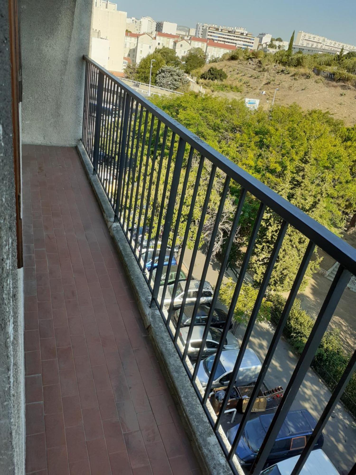 Chambre B1 Dans Un Appartement En Colocation Marseilles Exterior foto